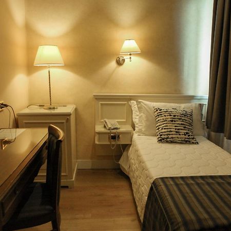 Hotel I Gigli Nola Esterno foto