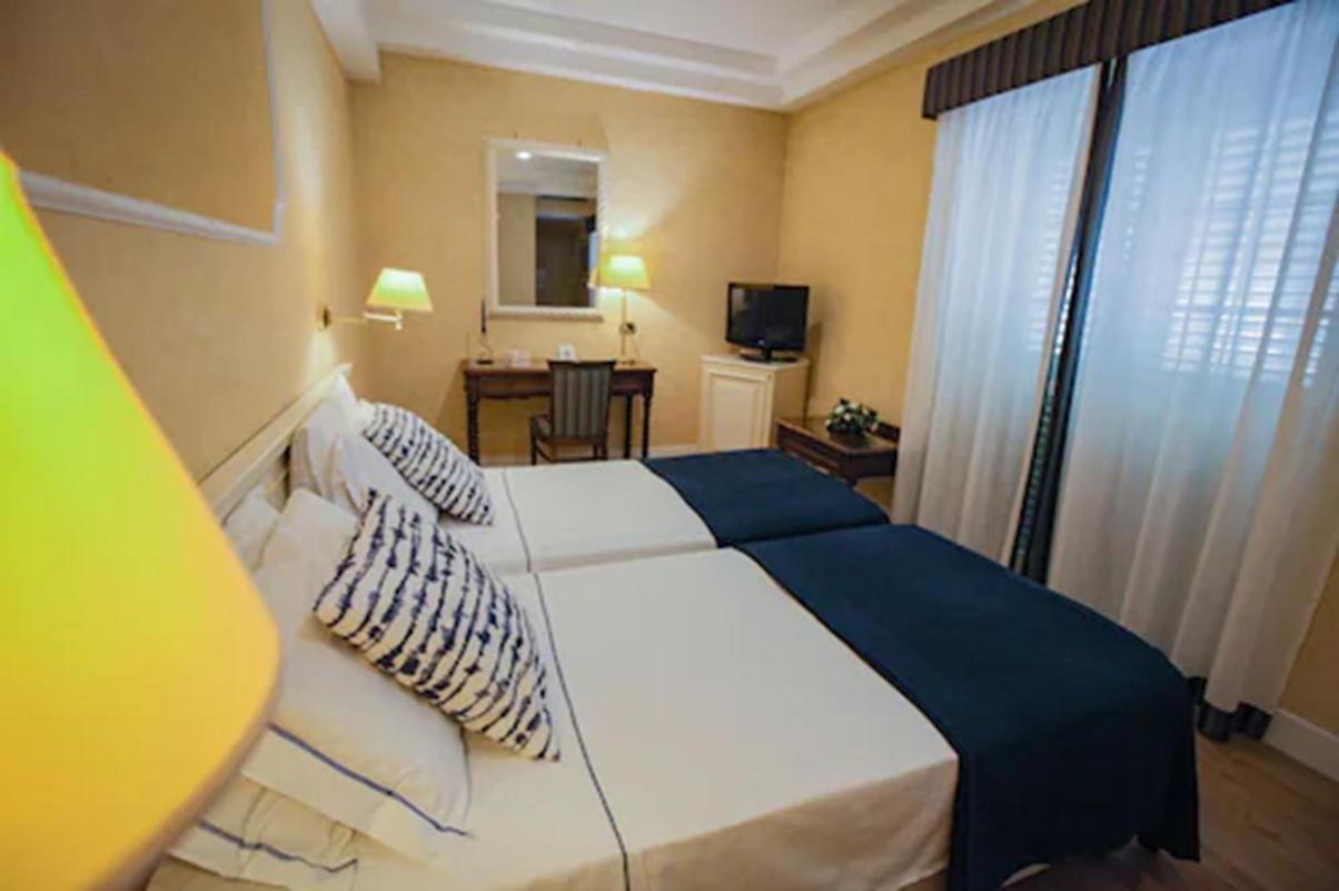 Hotel I Gigli Nola Esterno foto