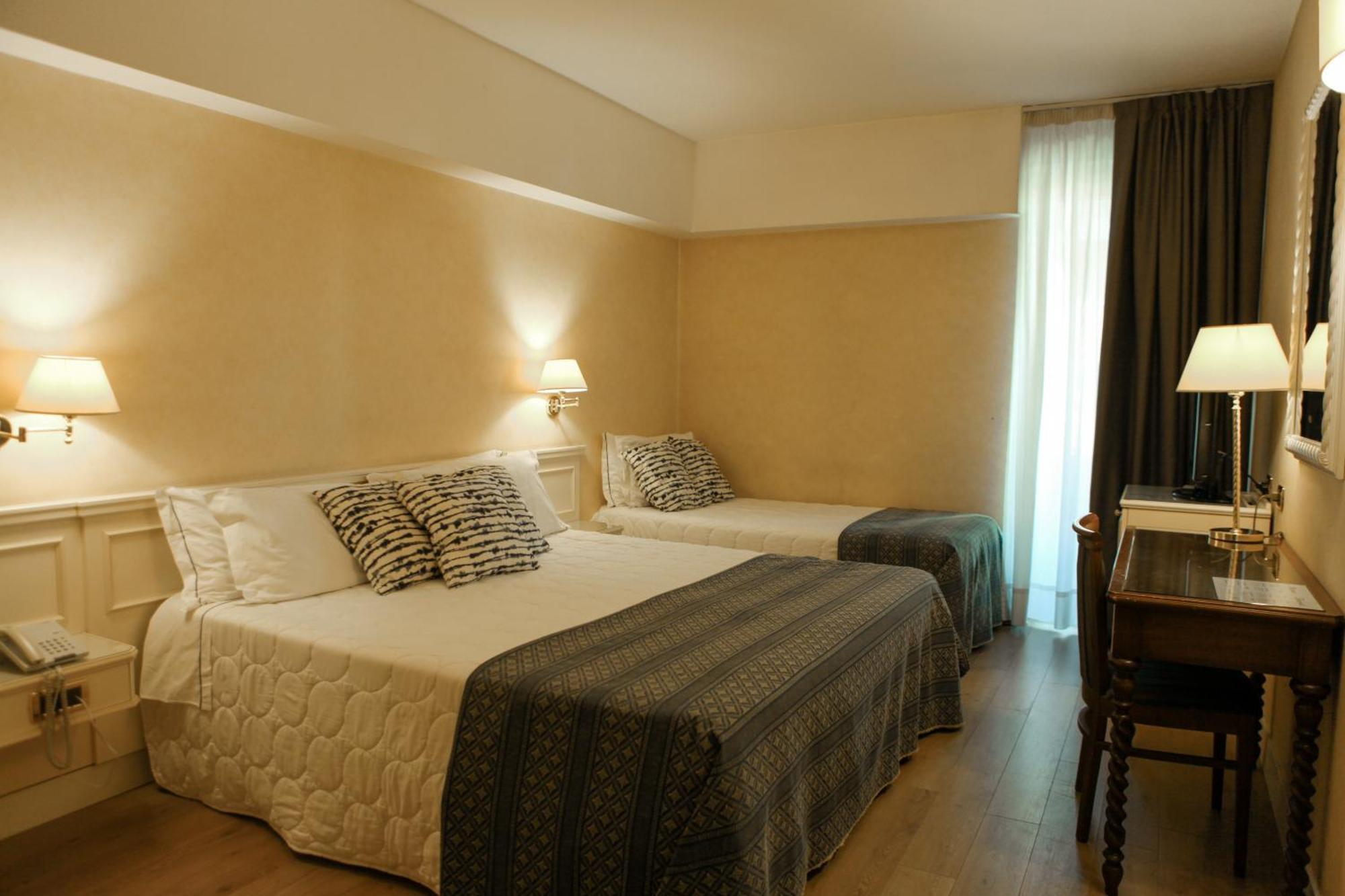 Hotel I Gigli Nola Esterno foto